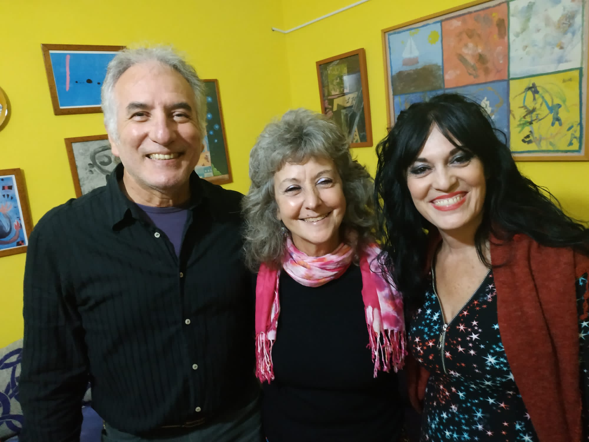 NOS QUEDAMOS EN CASA